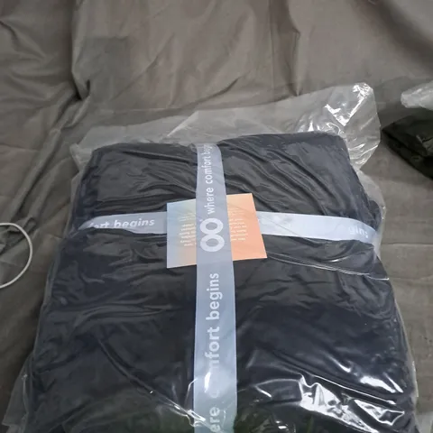 OO OODIE PLAIN BLACK