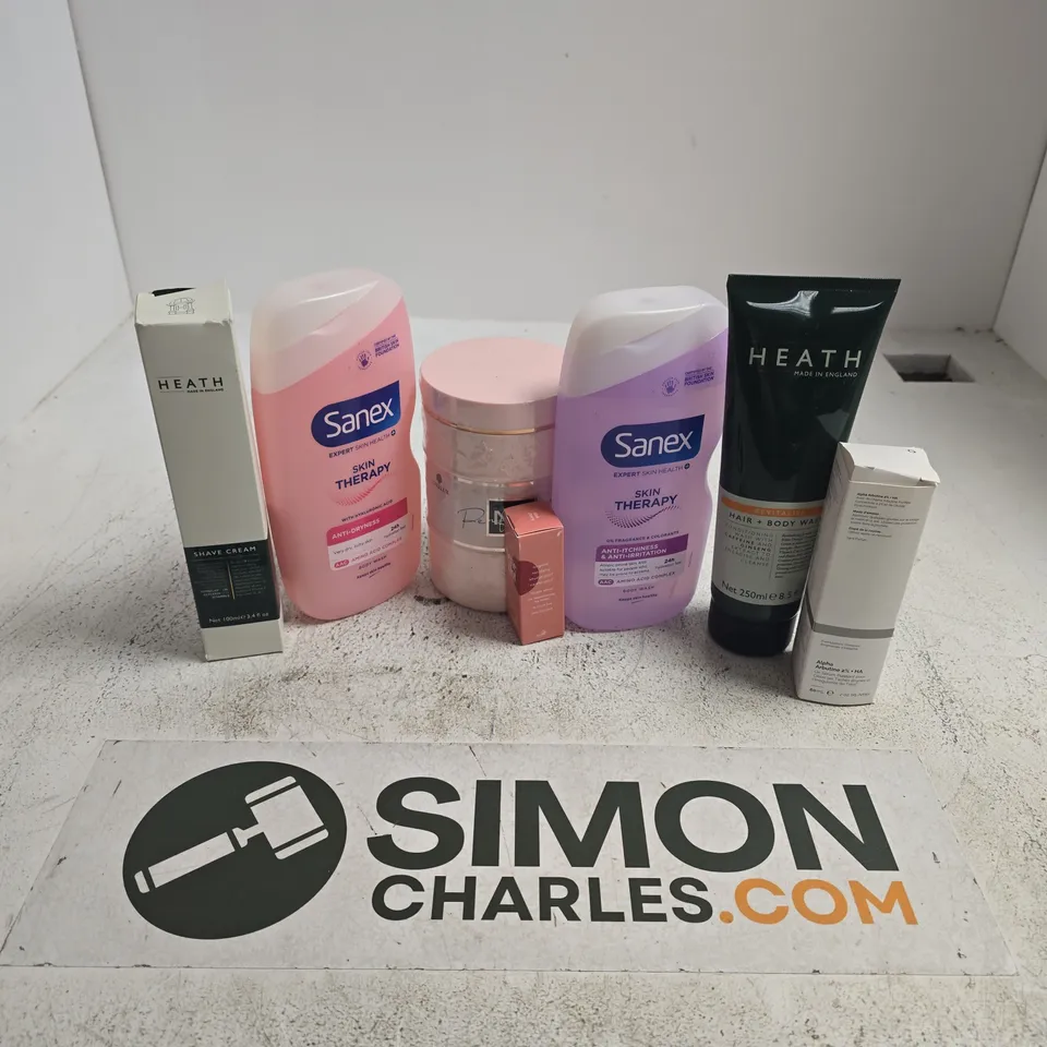 APPROXIMATELY 15 ASSORTED HEALTH & BEAUTY PRODUCTS TO INCLUDE SANEX BODY WASH, HEATH SHAVE CREAM, THE ORDINARY ALPHA ARBUTIN 2% +HA, ETC - COLLECTION ONLY
