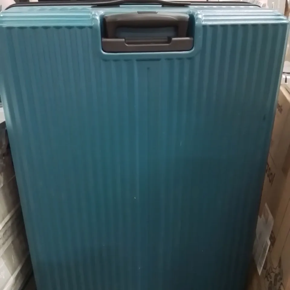 LUGG TRAVEL SUITCASE