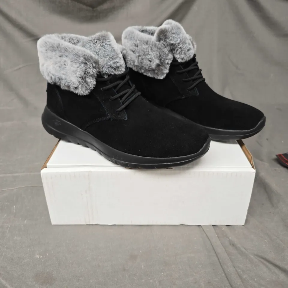 SKECHERS JOY FUR TRIM BOOTS - BLACK - SIZE 7