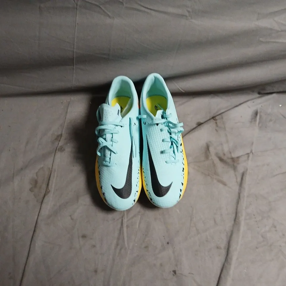 NIKE PHANTOM FOOTBALL BOOTS – TURQUOISE UPPER, BLACK SWOOSH, YELLOW OUTSOLES