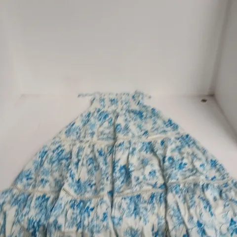 NOBODYβS CHILD FLORAL DRESS β UK 4 (EU 32 / USA 0)