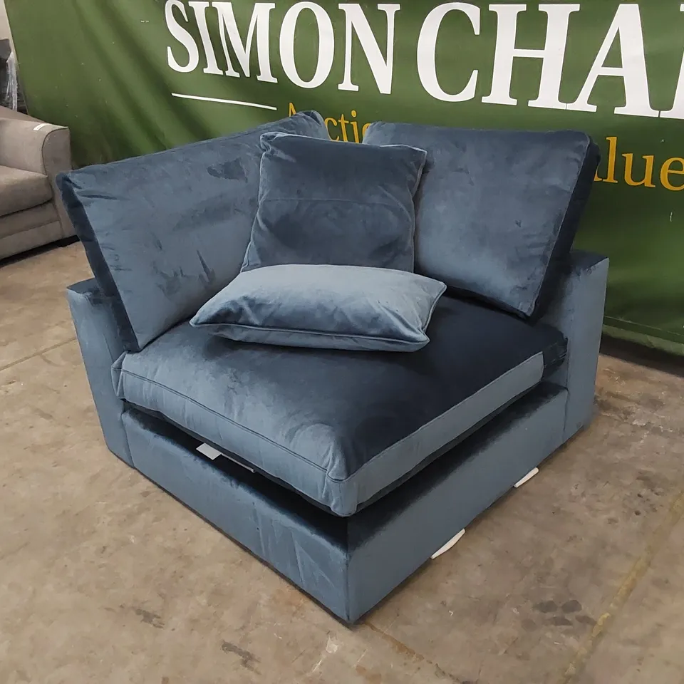 DESIGNER CORNER SOFA PIECE WITH CUSHIONS IN TEAL