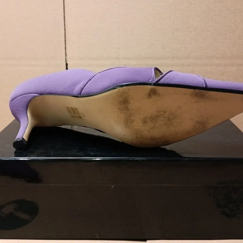 BOXED PAIR OF JACQUES VERT POINTED TOE HEELS IN PURPLE - UK 5.5