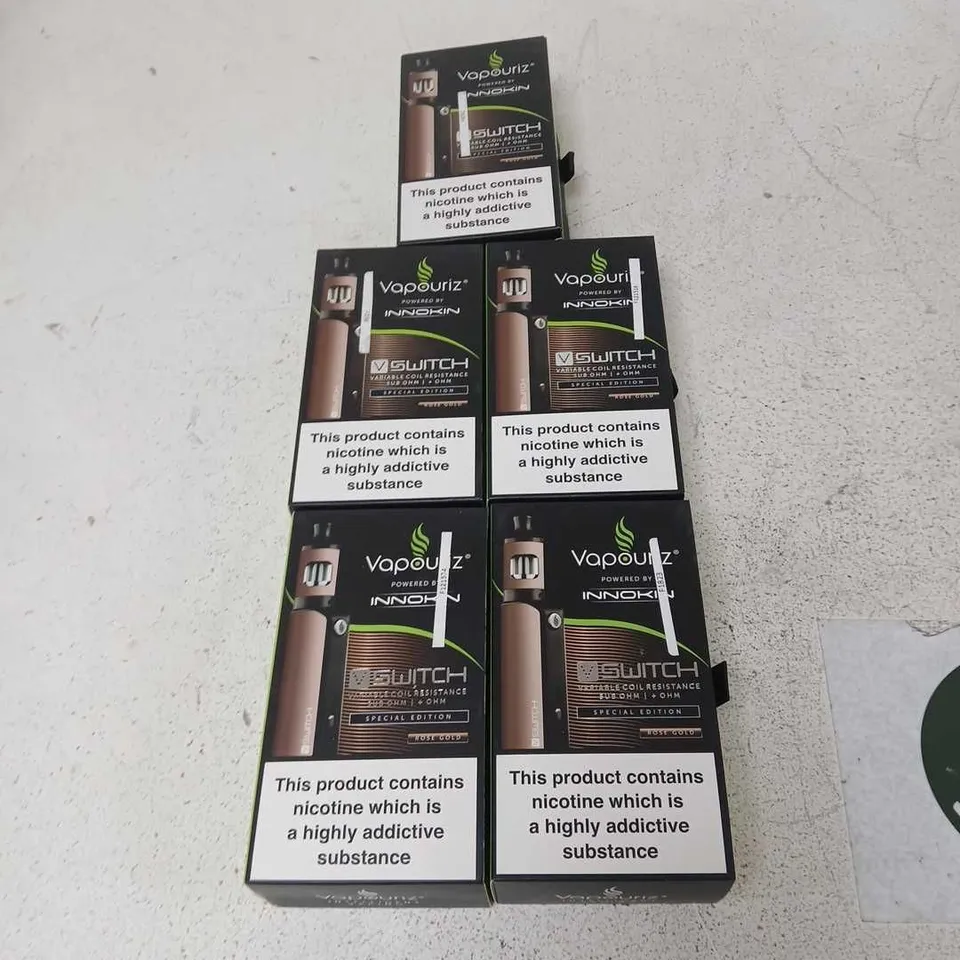 BOX OF APPROXIMATELY 35 ASSORTED E-CIGARETTES AND COMPONENTS TO INCLUDE: VAPOURIZ V SWICH SPECIAL EDITION DEVICE KITS 