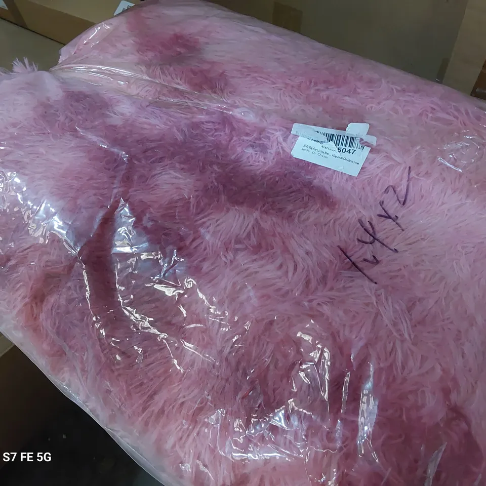 PINK FLUFFY FAUX FUR RUG