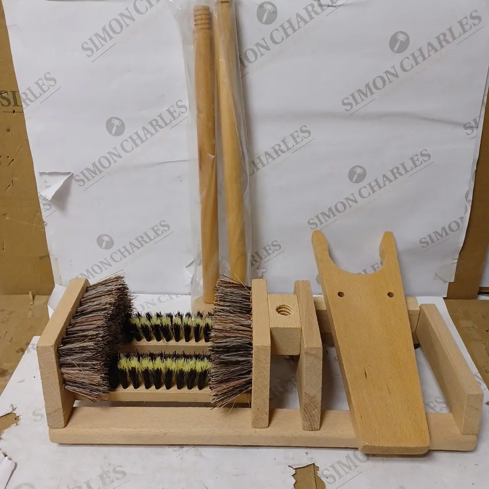 NEILSEN BOOT JACK REMOVER SHOE BRUSH 