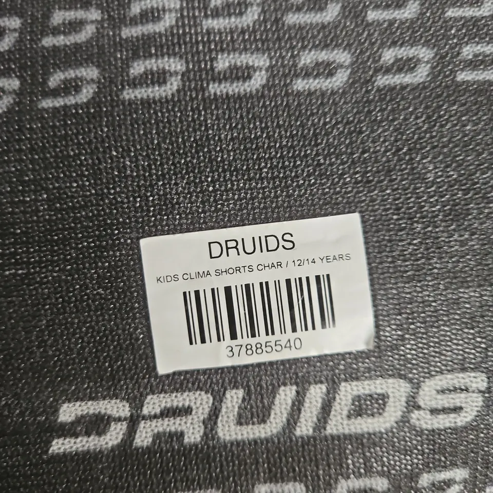 BAGGED DRUIDS KIDS CLIMA SHORTS – CHARCOAL, 12-14 YEARS