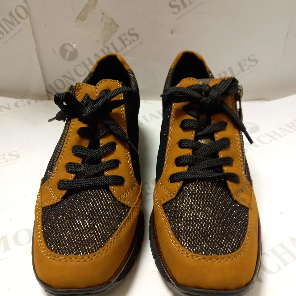 RIEKER WEDGE TRAINERS IN TAN, BLACK & GOLD - UK SIZE 5