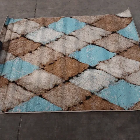 BRAND NEW BAGGED PACO HOME METRO RUG - 120 x 170cm