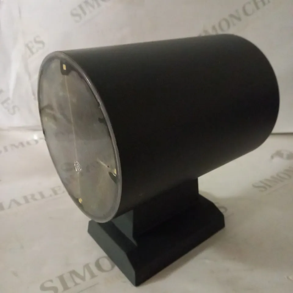 GRANTHAM UP & DOWN OUTDOOR SOLAR POWERED WALL LIGHT