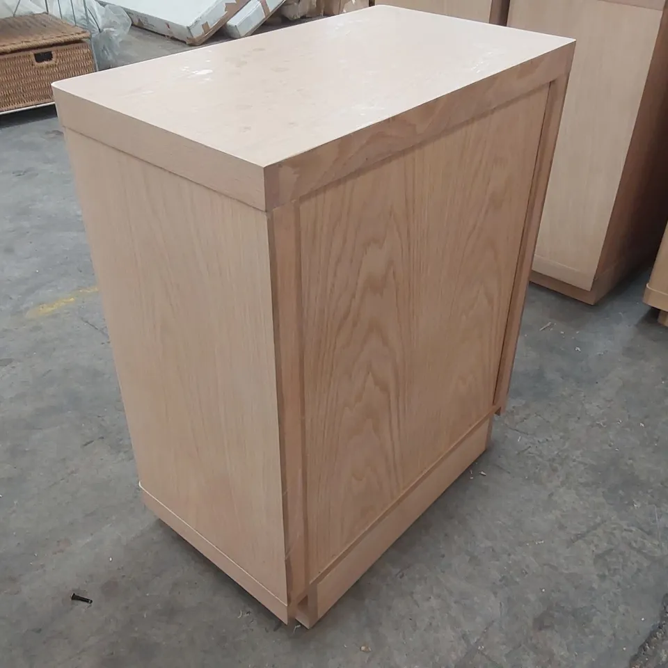 WINSOR SOLID WOOD CABINET