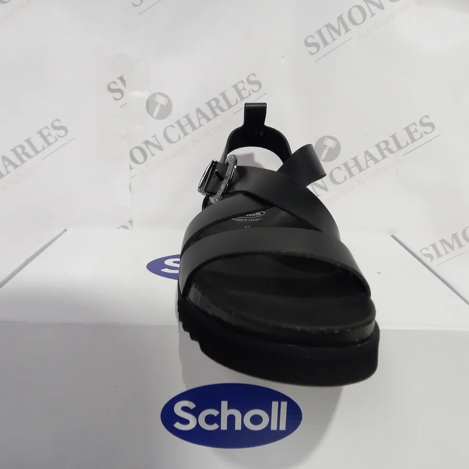 SCHOLL BLACK PLATFORM SANDALS - SIZE 7