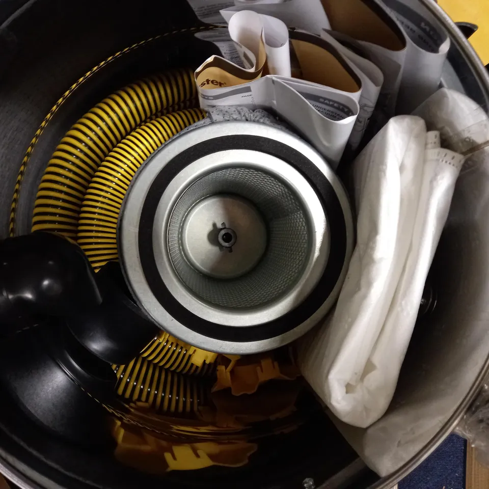 VACMASTER WD L38 L CLASS 38L WET & DRY VACUUM 240V