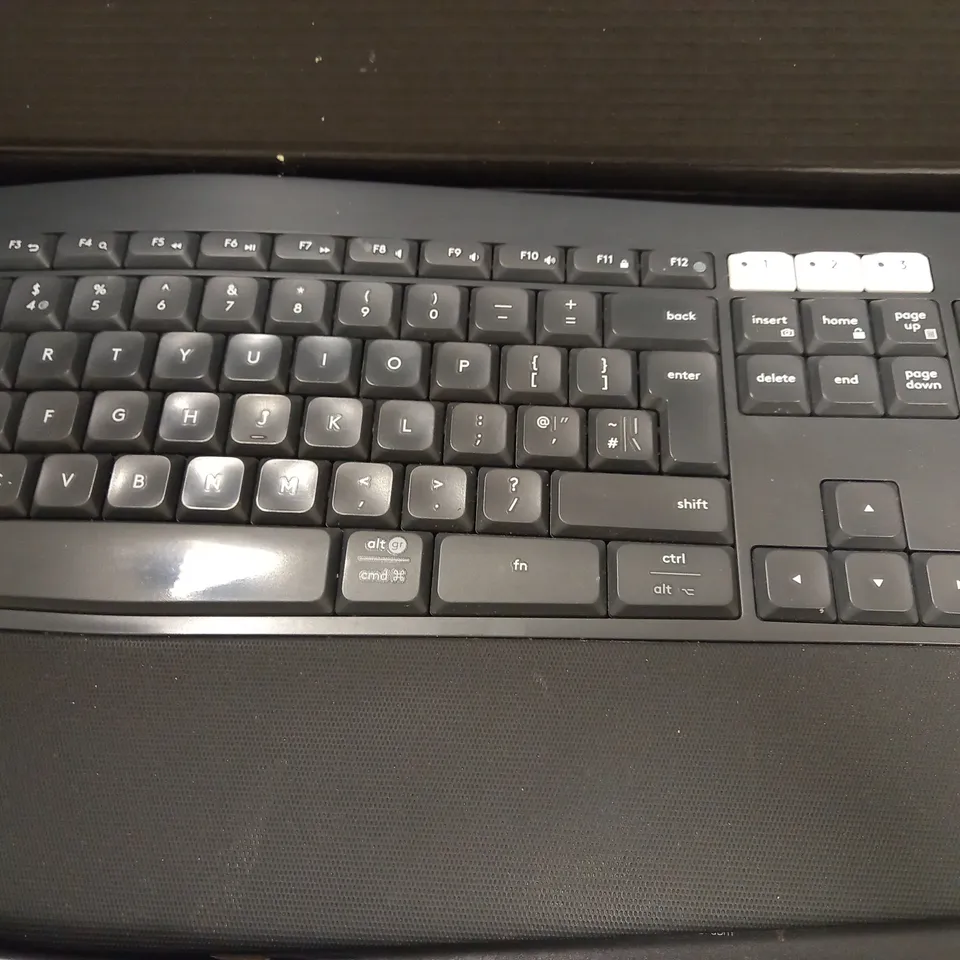 LOGITECH MK850 PERFORMANCE KEYBOARD