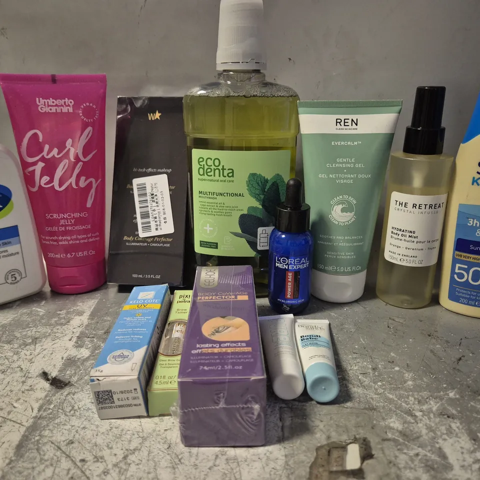 APPROX 12 ASSORTED BEAUTY PRODUCTS TO INCLUDE SCRUNCHING JELLY, REN CLEANSING GEL, CETAPHIL SKIN CLEANSER, ETC 
