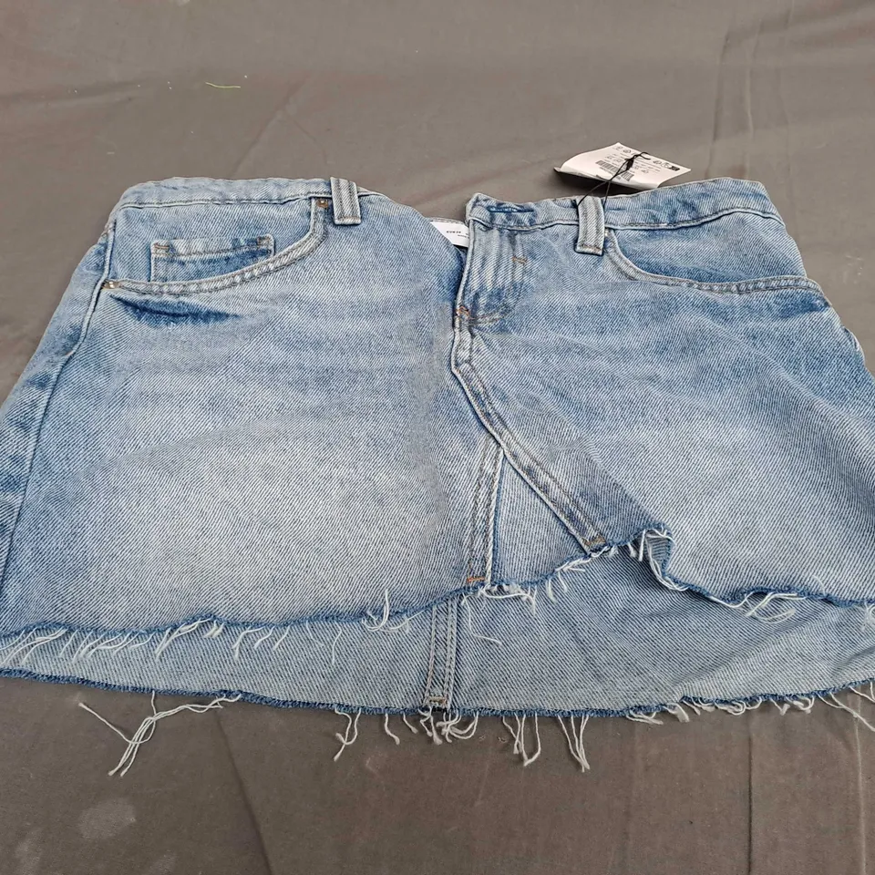 BERSHKA DENIM SHORTS  - EUR 36