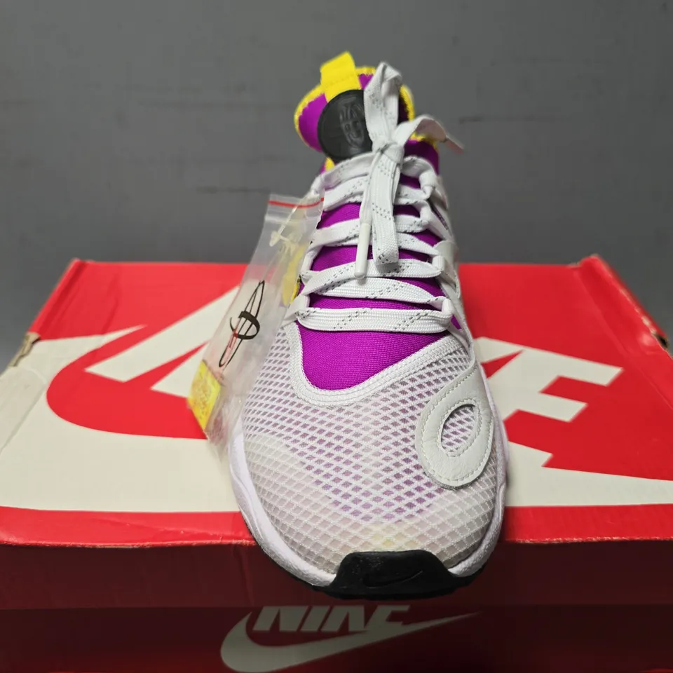 BOXED NIKE HUARACHE E.D.G.E TEXT TRAINERS  - UK 6
