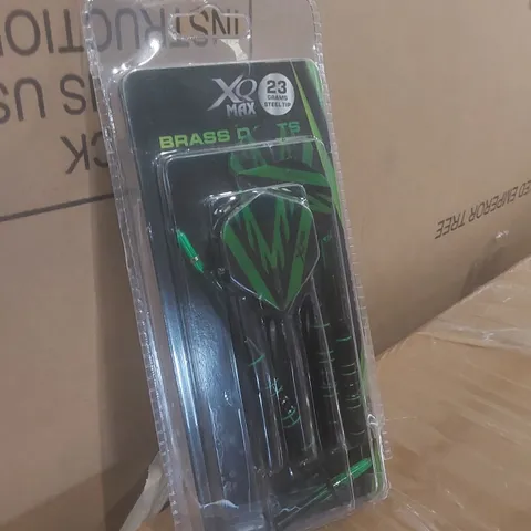 BOXED SET OF 3 DARTS 