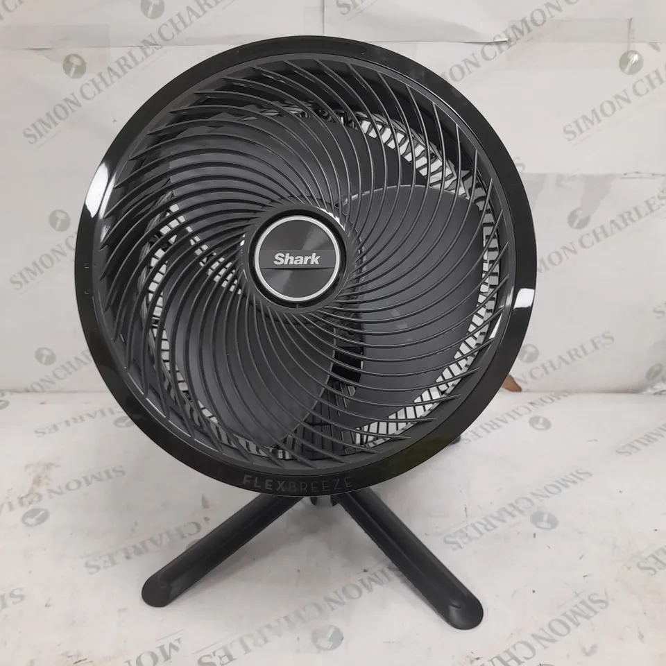 BOXED SHARK FLEXBREEZE PORTABLE FAN FA220UK