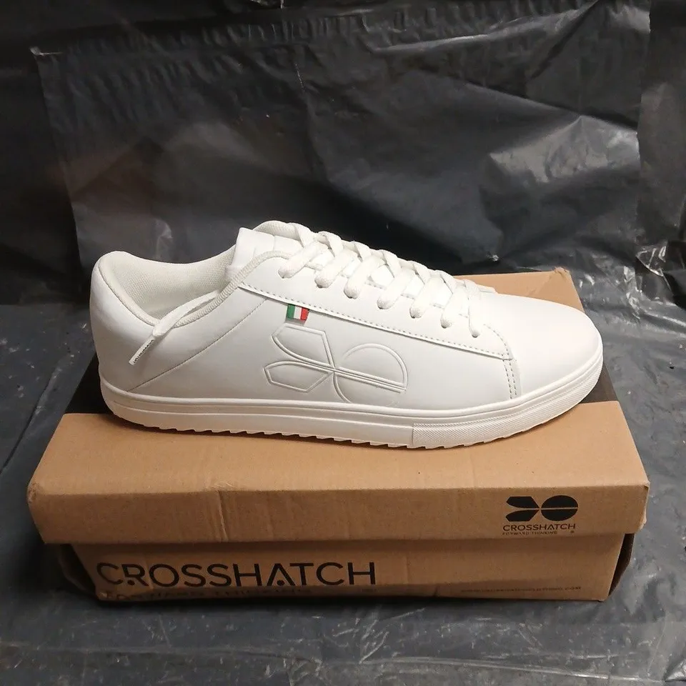 CROSSHATCH WHITE TRAINERS – BOXED 10