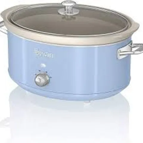 BOXED SWAN RETRO SLOW COOKER WITH 3 TEMPERATURE SETTINGS - BLUE (1 BOX)