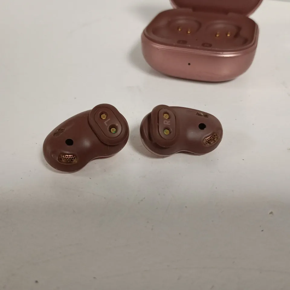 BOXED SAMSUNG GALAXY BUDS LIVE IN MYSTIC BRONZE