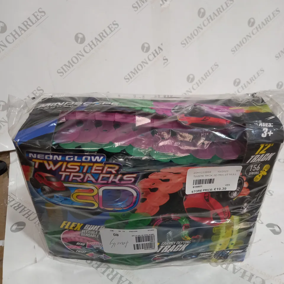 TWISTER TRACKS 3D 12 FOOT TRAX SET WITH CAR & CAR SHELL