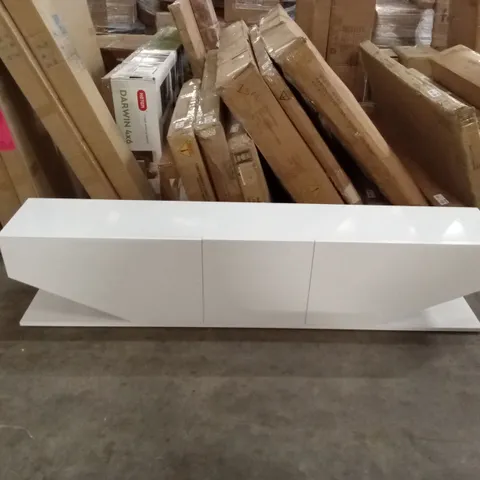 LOWBOARD TV UNIT 3 DOOR IN WHITE HIGH GLOSS