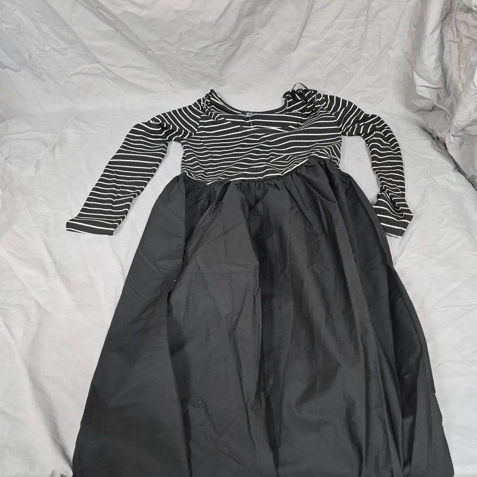 NEW LOOK STRIPED 2-IN-1 DRESS, UK 14 (EU 42) – BLACK & WHITE