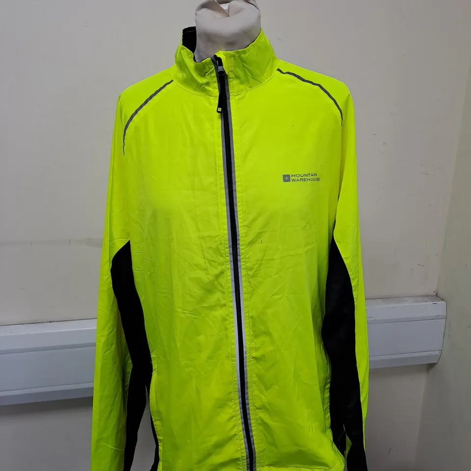 MOUNTAIN WAREHOUSE HIGH VIS JACKET SIZE M