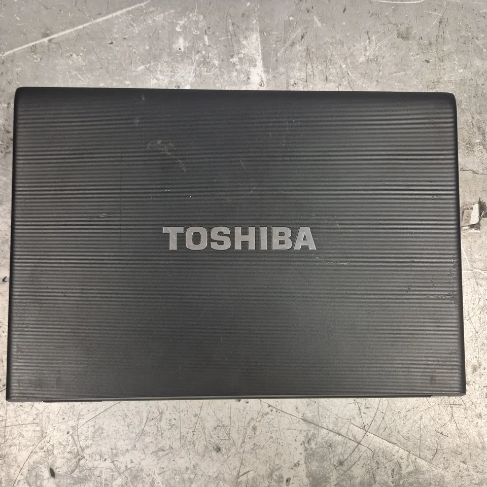 TOSHIBA TECRA R840 LAPTOP