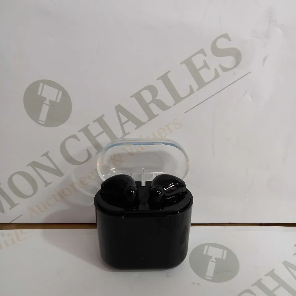 BLUETOOTH TRUE WIRELESS EARBUDS WITH CHARGING CASE