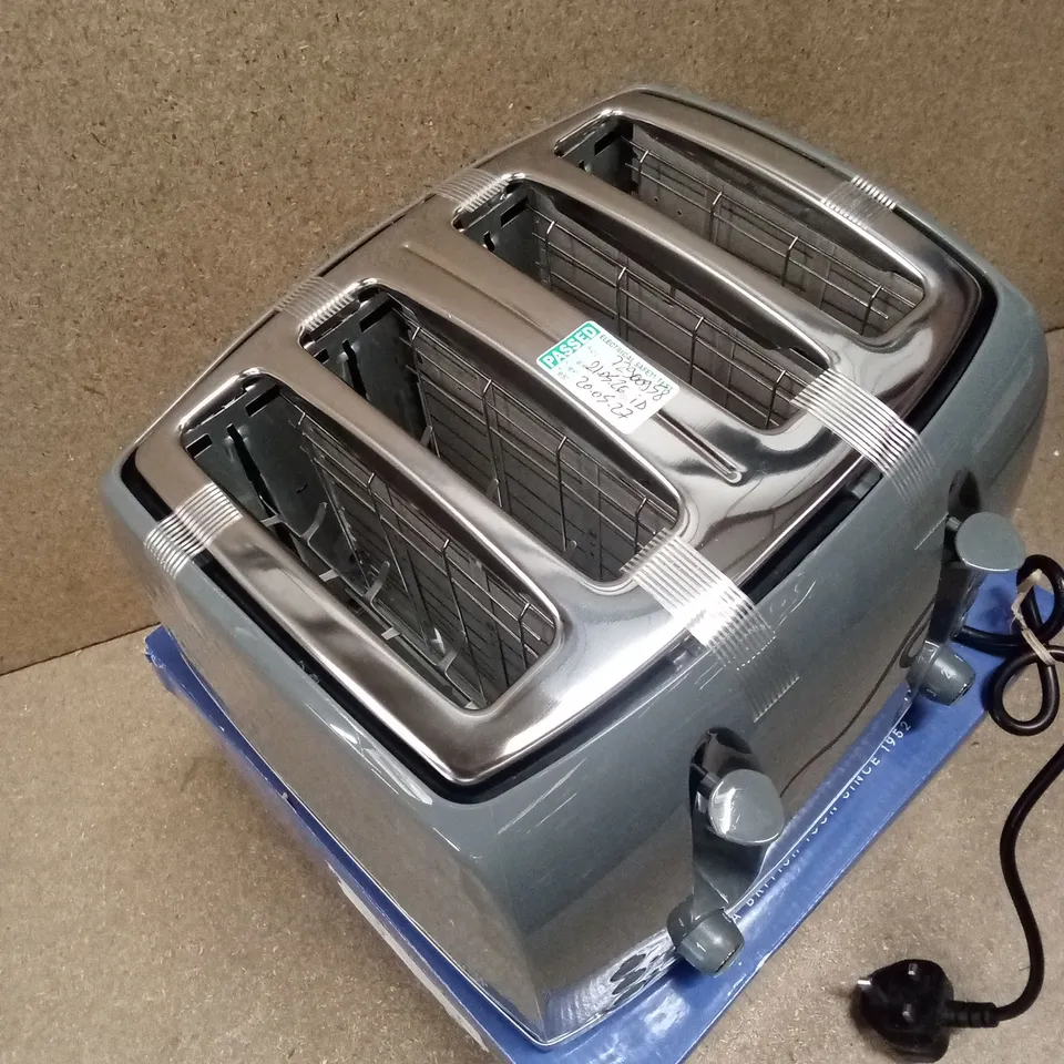 BOXED RUSSELL HOBBS HONEYCOMB 4 SLICE TOASTER - 26073