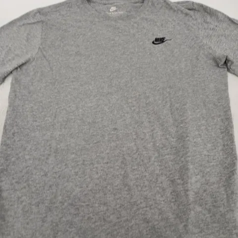 NIKE HEATHER GREY T-SHIRT  -SIZE M