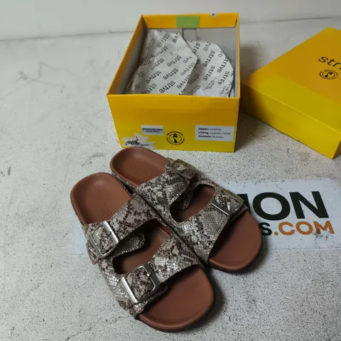 STRIVE LARGO SNAKE GLAMOUR SANDALS - WOMEN'S UK 7 (EU 41)