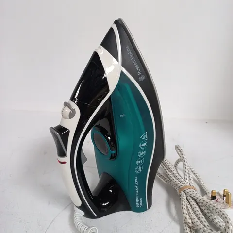 UNBOXED RUSSELL HOBBS SUPREME STEAM ULTRA 2600W IRON