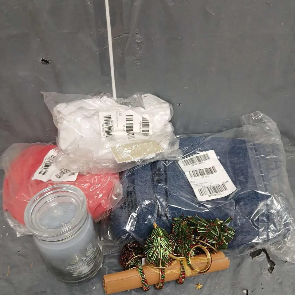 BOX OF APPROXIMATELY 5 ASSORTED HOUSEHOLD ITEMS TO INCLUDE - YANKEE CANDLE A CALM & QUIET PLACE - CURVES BLUE DENIM MIDI SKIRT SIZE 26 - SPLIT HEM MIDI SLIP DRESS IN RED SIZE 14 - ETC