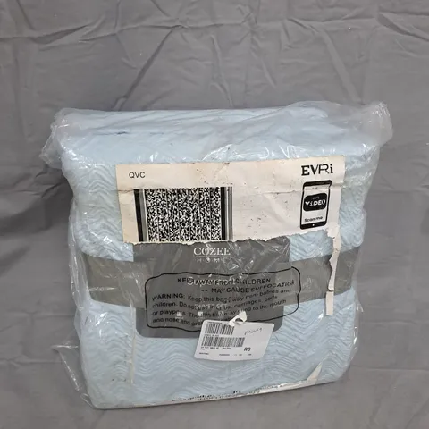 SUPERSOFT BY COZEE HOME TEXTURED WAVE 6 PIECE DUVET SET BLUE KING