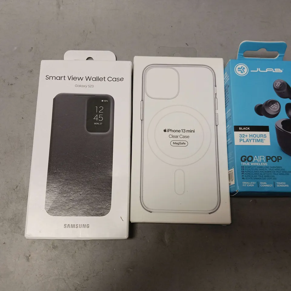 APPROXIMATELY 18 ASSORTED ELECTRICALS TO INCLUDE EARBUDS, PHONE CASES, ETC