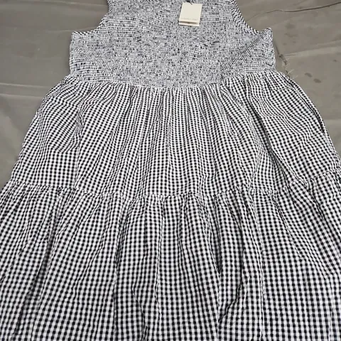 NOBODYS CHILD SLEEVELESS CHARLIE MIDAXI DRESS - SIZE 18