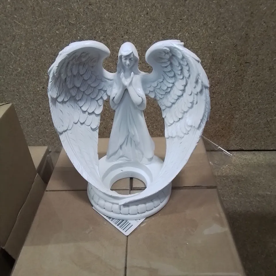 APPROXIMATELY 10 BRAND NEW BOXED ITEMS TO INCLUDE.