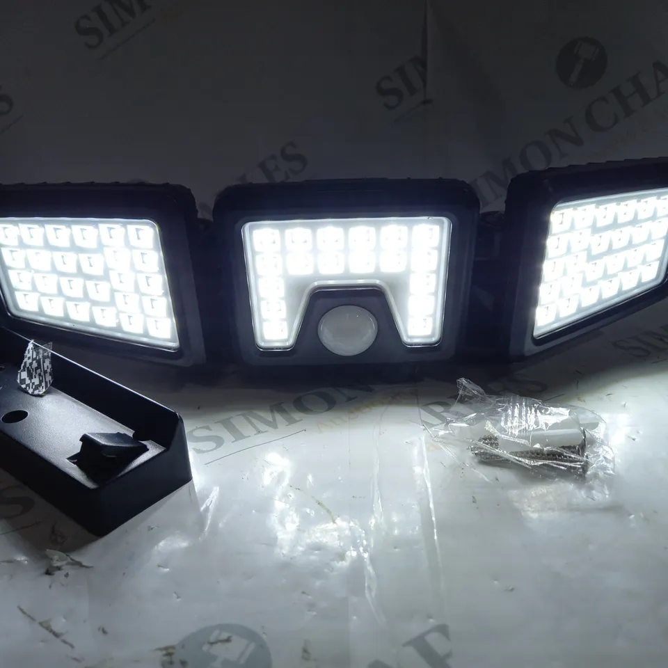 BOXED AIXPI SOLAR SENSOR OUTDOOR LIGHT