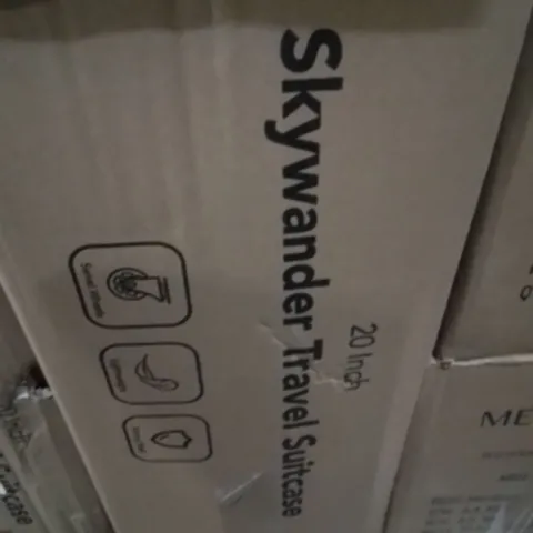 BOXED 20INCH SKYWANDER TRAVEL SUITCASE 