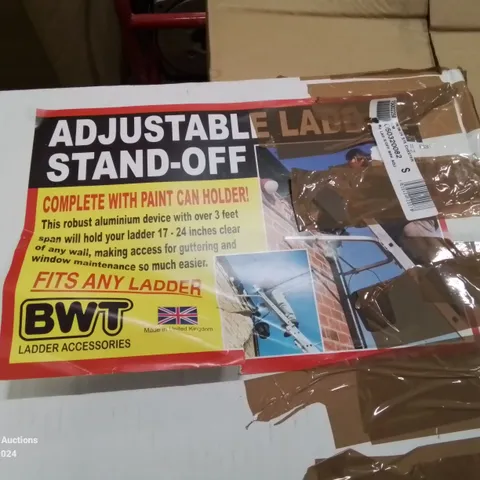 BOXED ADJUSTABLE LADDER STAND OFF 