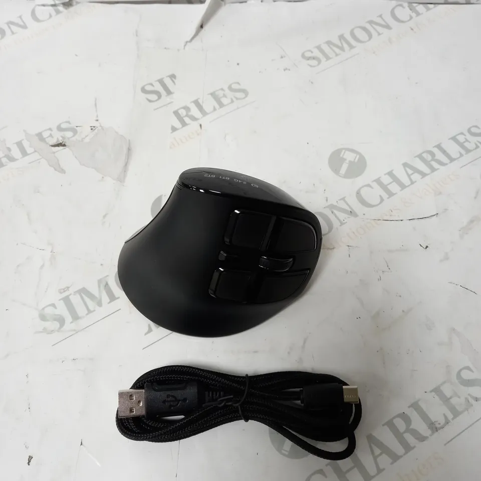 BOXED WIRELESS VERTICAL ERGONOMIC MOUSE 