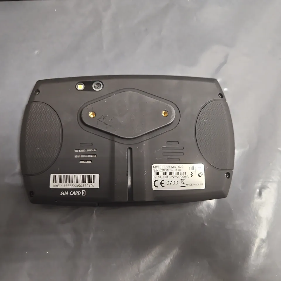 LOT OF 6 MEDIATEK CAR SATNAV SYSTEMS