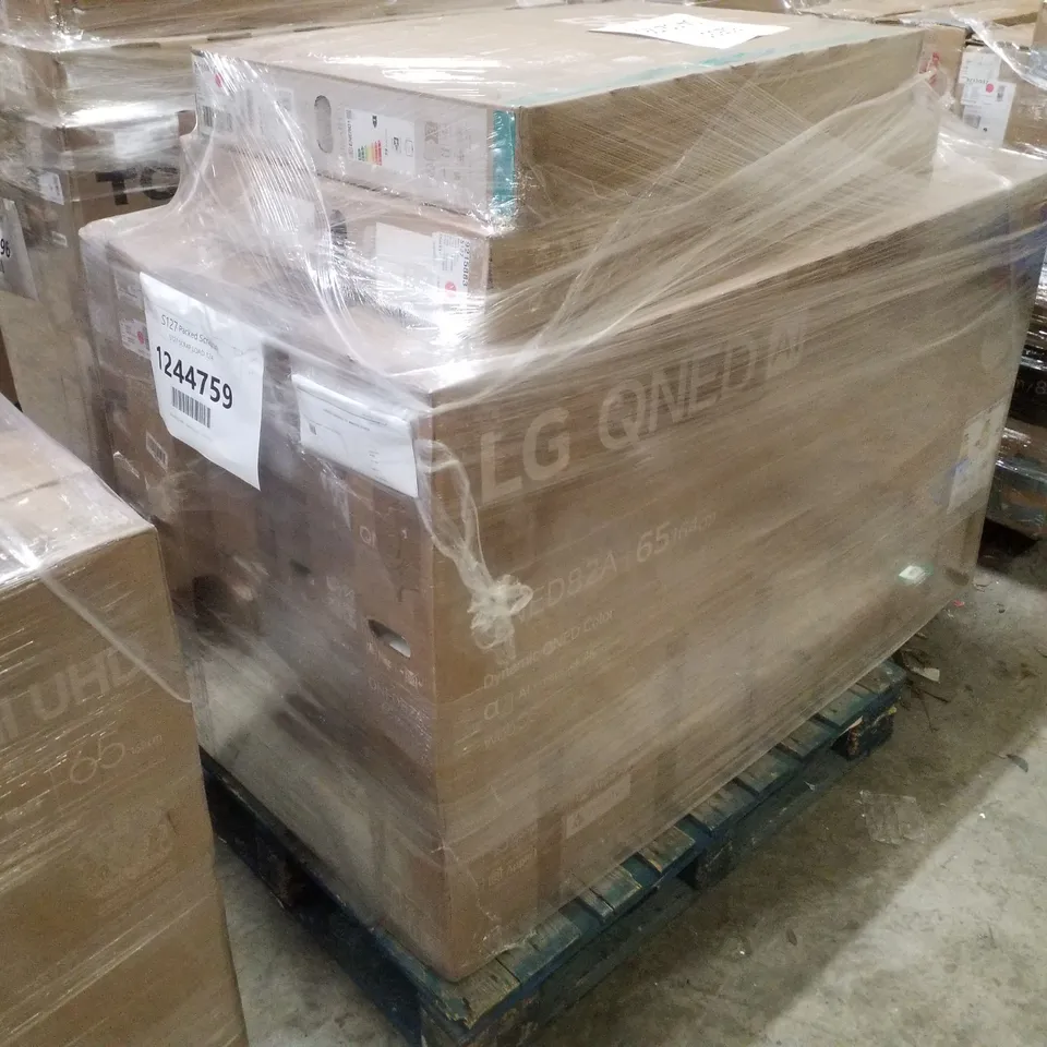 PALLET CONTAINING 8 DAMAGED TVS