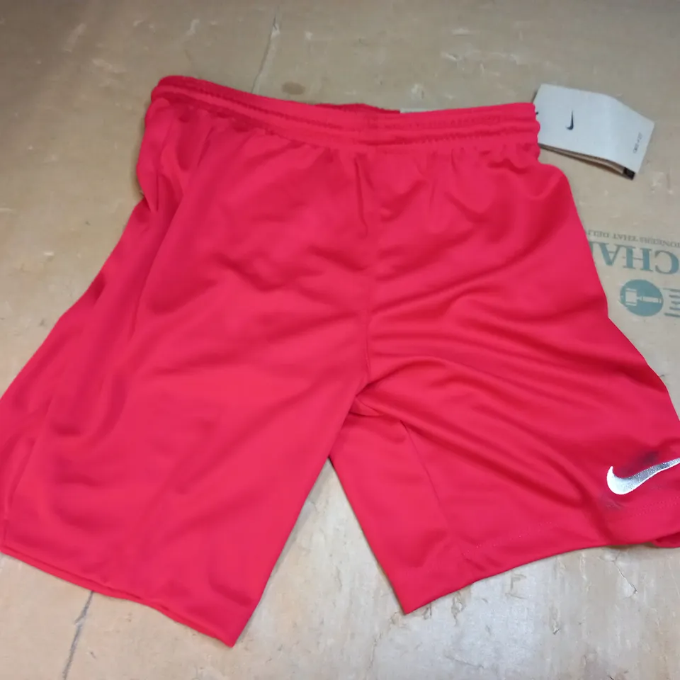 NIKE DRI-FIT PARK III SHORTS RED KIDS - M