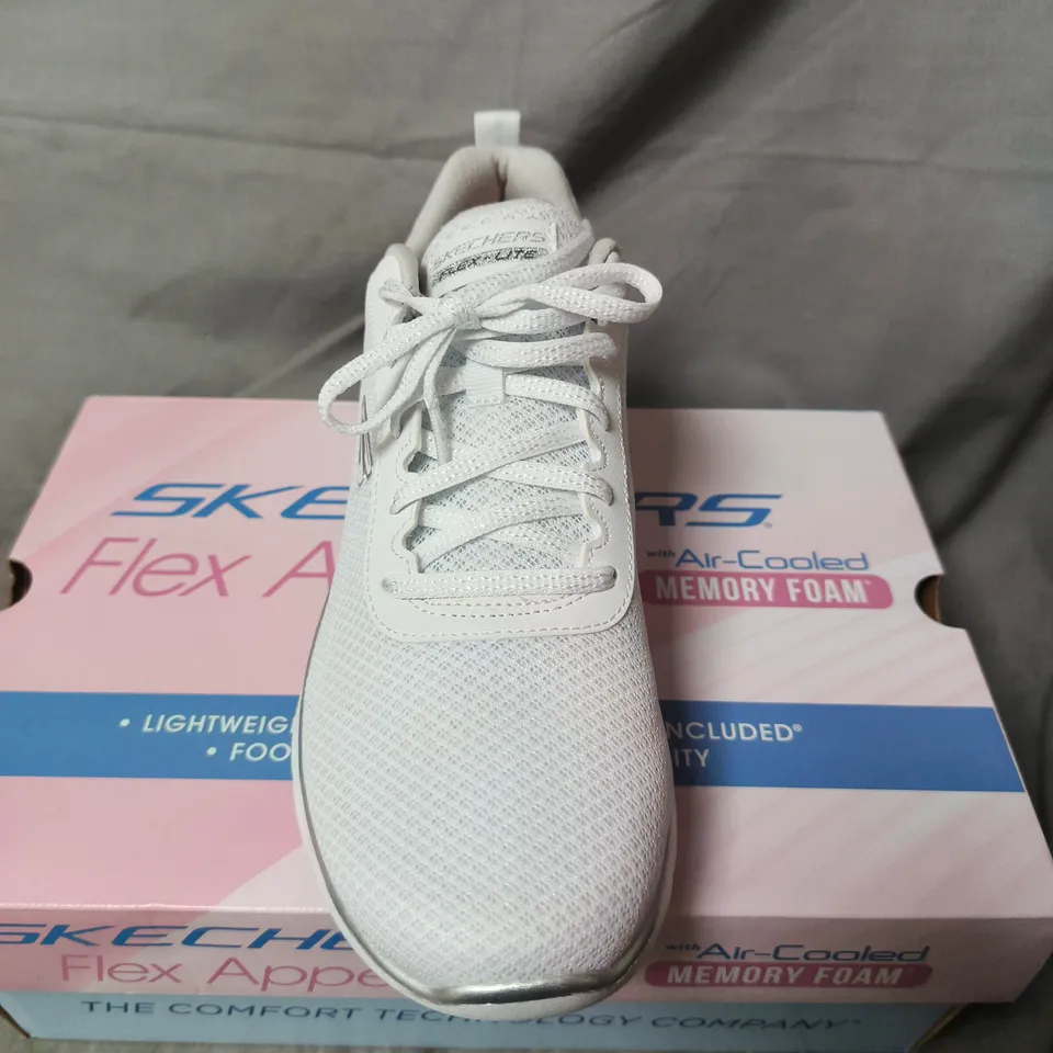 BOXED PAIR OF SKECHERS MEMORY FOAM TRAINERS IN WHITE - UK SIZE 6